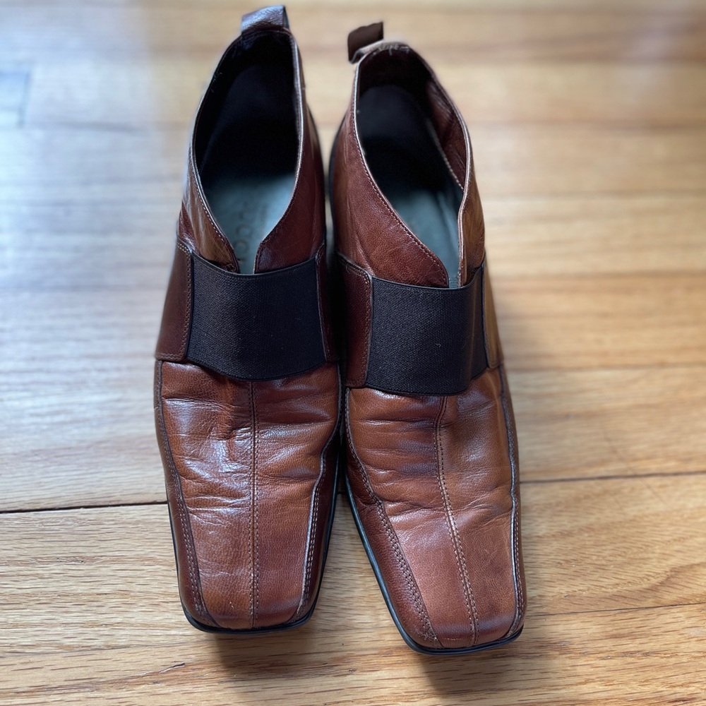 Sesto Meucci Italy Brown Leather Heels Slip On Square Toe Elastic Strap Y2K Sz 6